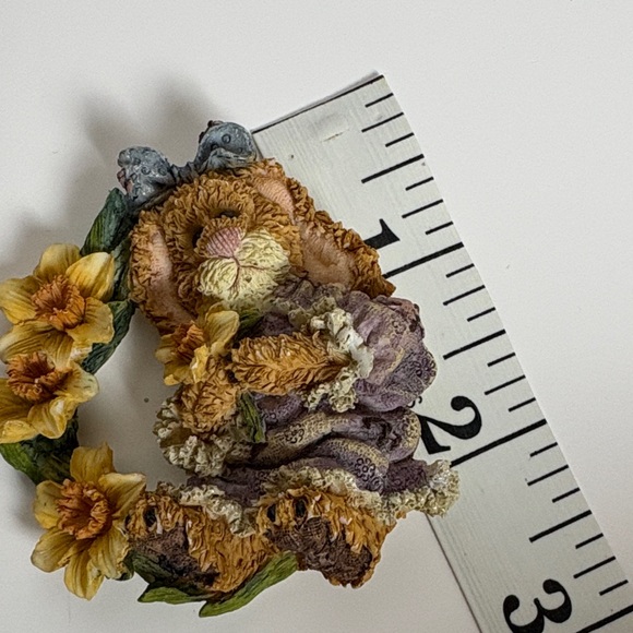 Boyd’s Bears Bunny Daffodil brooch - Picture 5 of 5